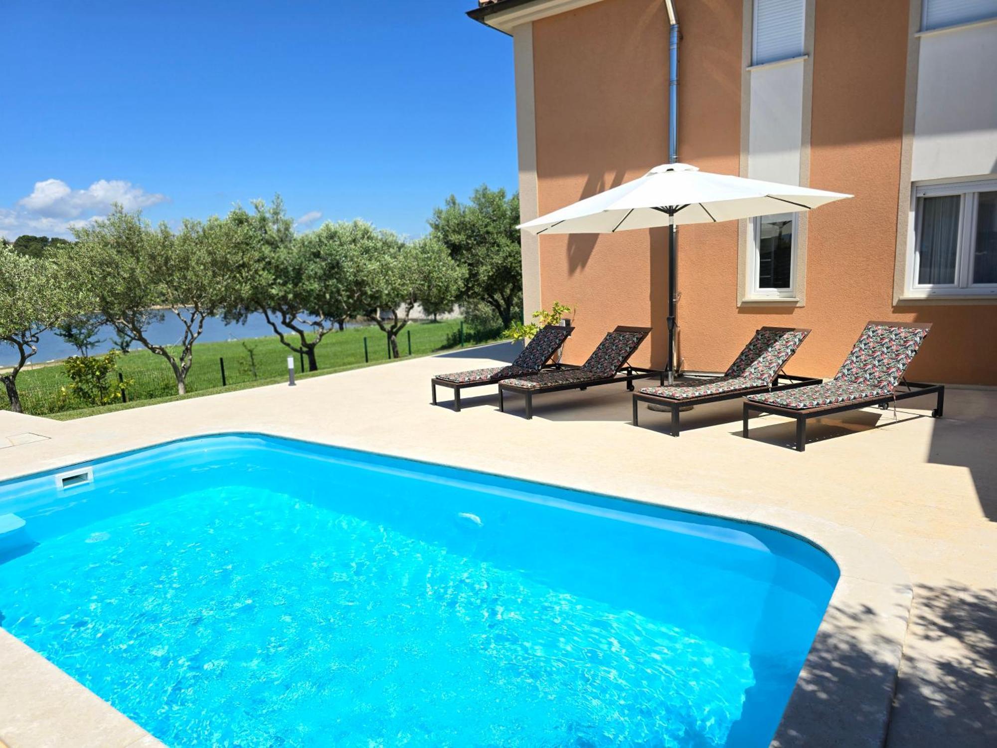 Olive Garden, Apartment With A Private Pool Banjole Extérieur photo
